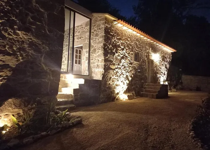 Quinta do ribeiro - refugio romântico com piscina panorâmica junto ao Geres